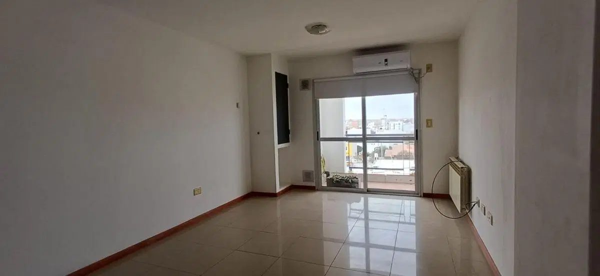 Departamento de 1 dormitorio en alquiler en Área Centro Este 2