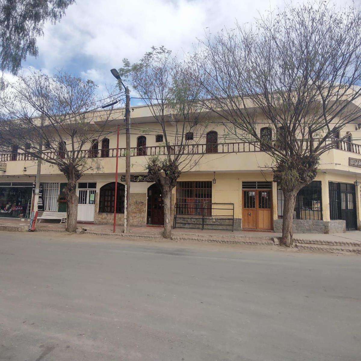 Hotel y Locales Comerciales en Amaicha del Valle, Frente a La Plaza Principal 4