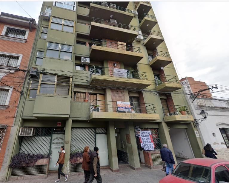Microcentro Calle 20 de Febrero Departamento 3 Dorm. con Cochera 2