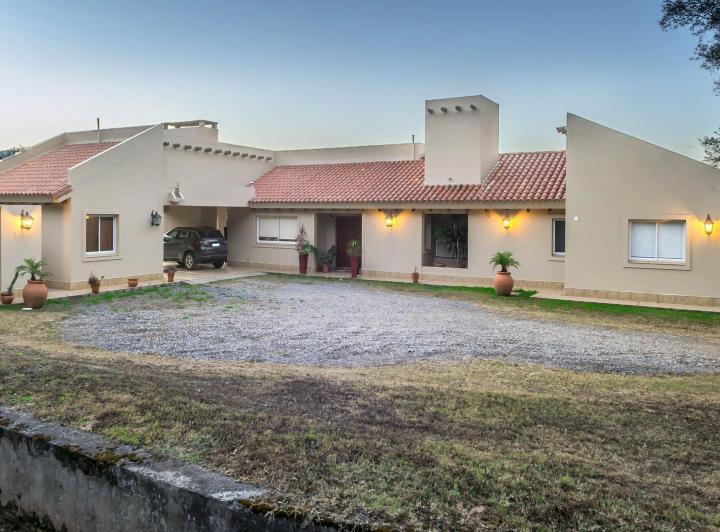 Alquiler Casa en Valle Escondido 1