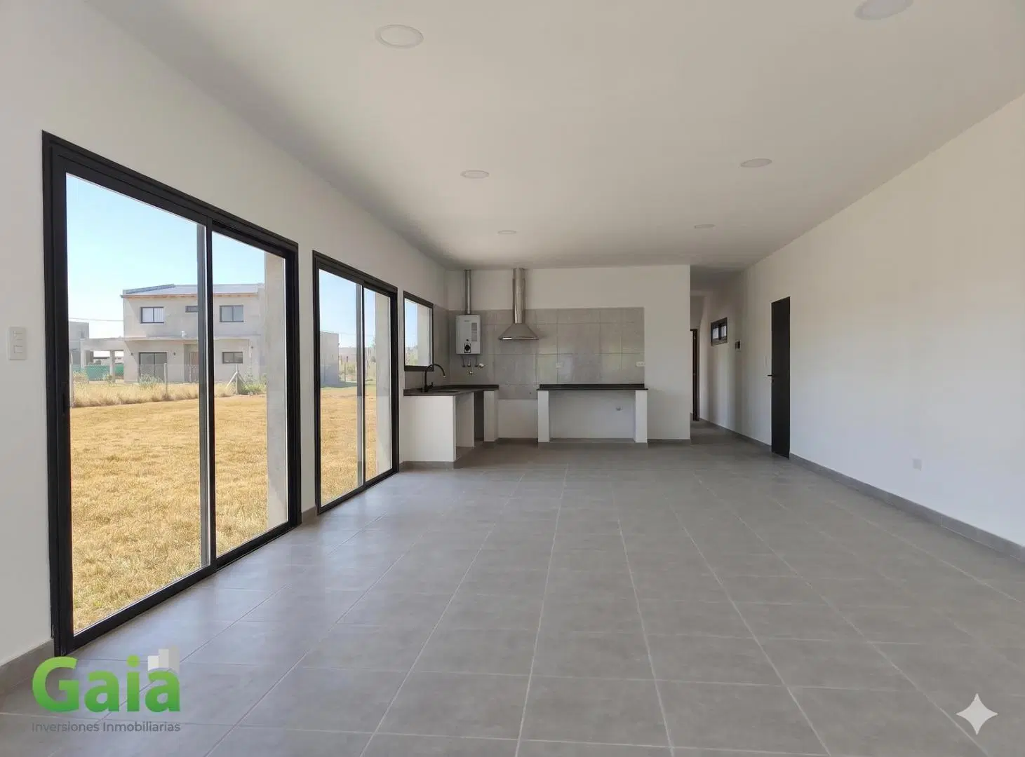 CASA EN VENTA EN LAS LOMITAS - CAMPO QUIJANO 5