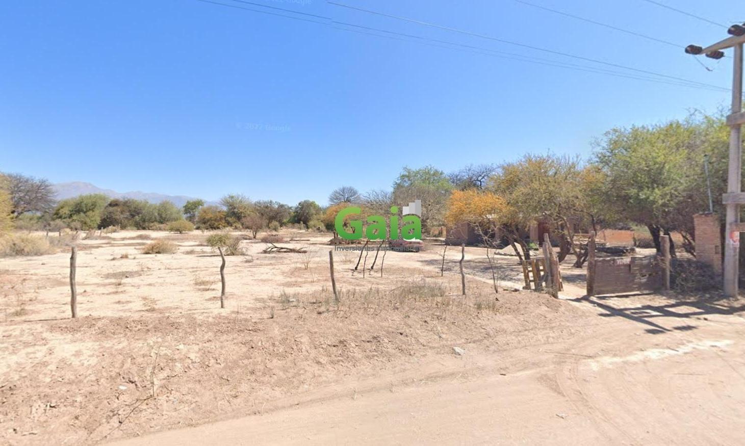 VENTA AMPLIO TERRENO CON CASA DE ADOBE NUEVA EN SAN CARLOS