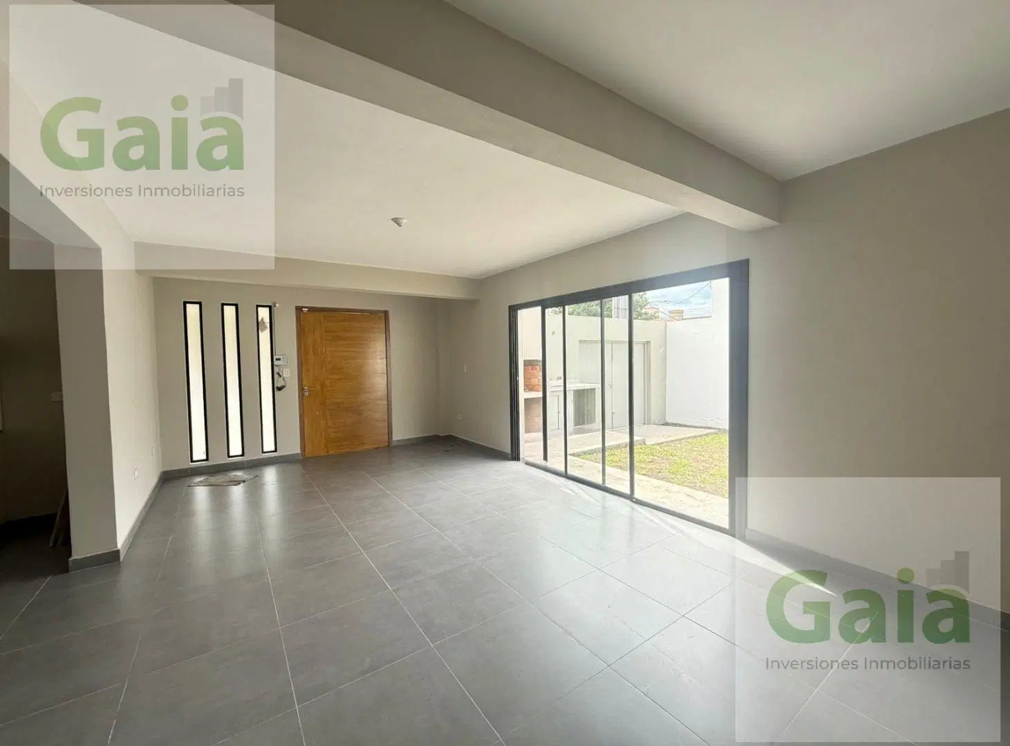 Casa en venta a estrenar Barrio Universidad Católica, Los Profesionales 1