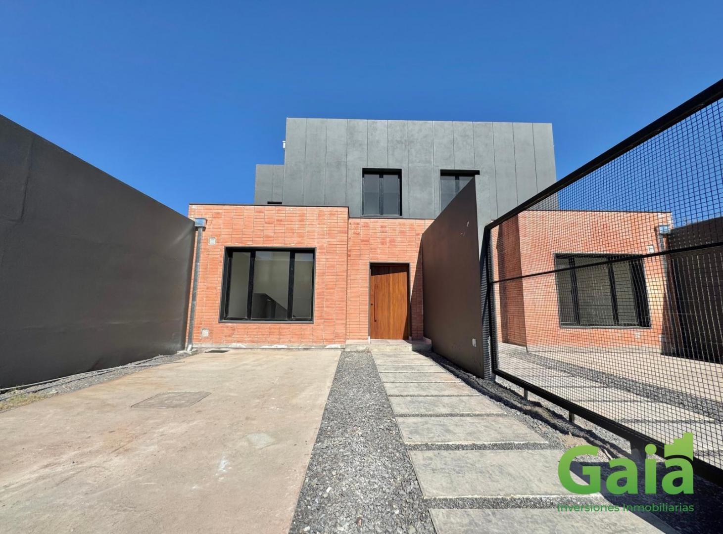 Foto de Duplex en Venta Via Aurelia 2 dorm, imagen 1