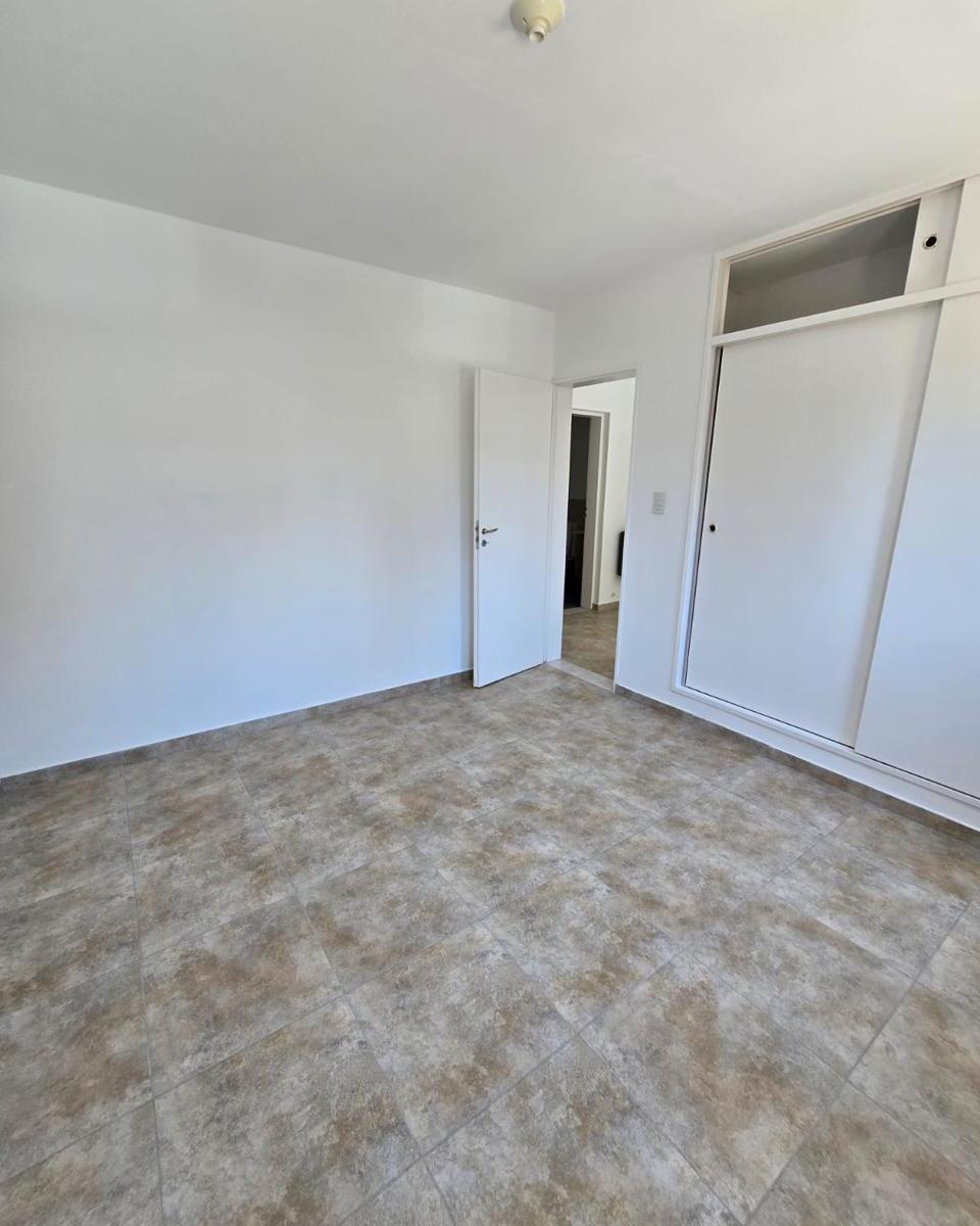 Foto de VILLA BELGRANO DUPLEX EN VENTA EN HOUSING a 100 mts de la AV. Recta, imagen 5