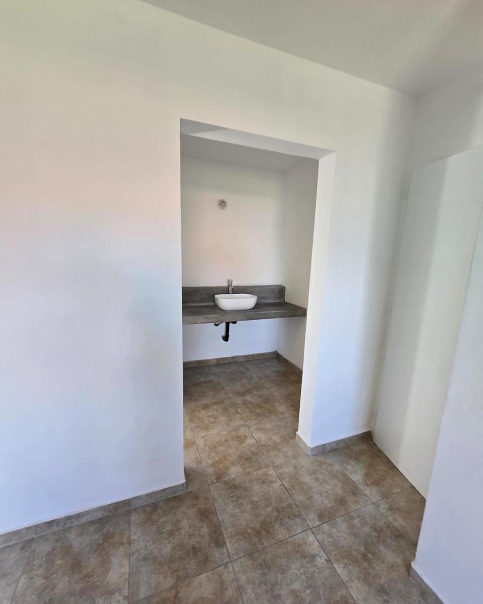 Foto de VILLA BELGRANO DUPLEX EN VENTA EN HOUSING a 100 mts de la AV. Recta, imagen 4
