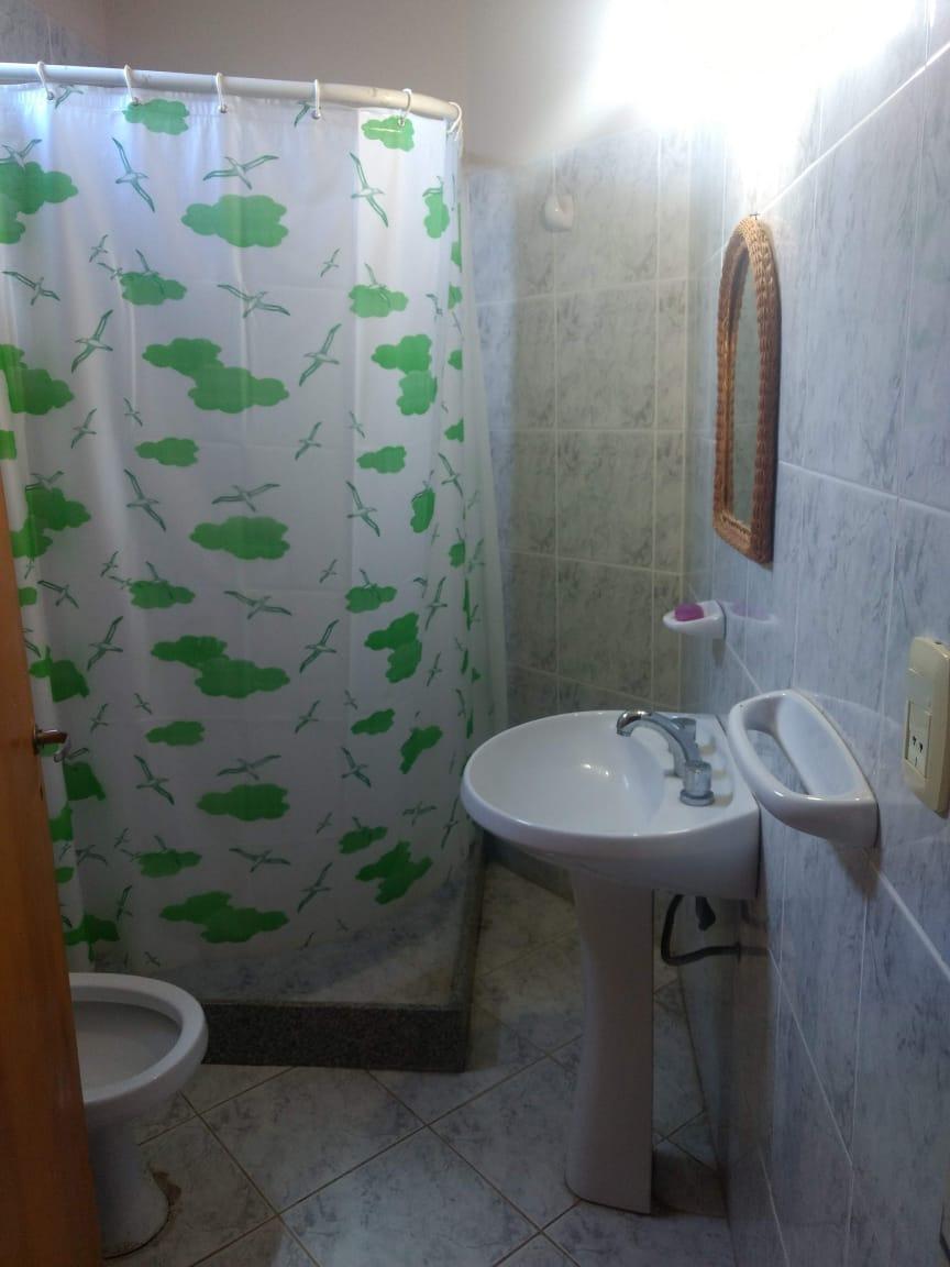 Casa Grande a La Venta! Ubicada en Parque Siquiman, Av Los Pescadores 3