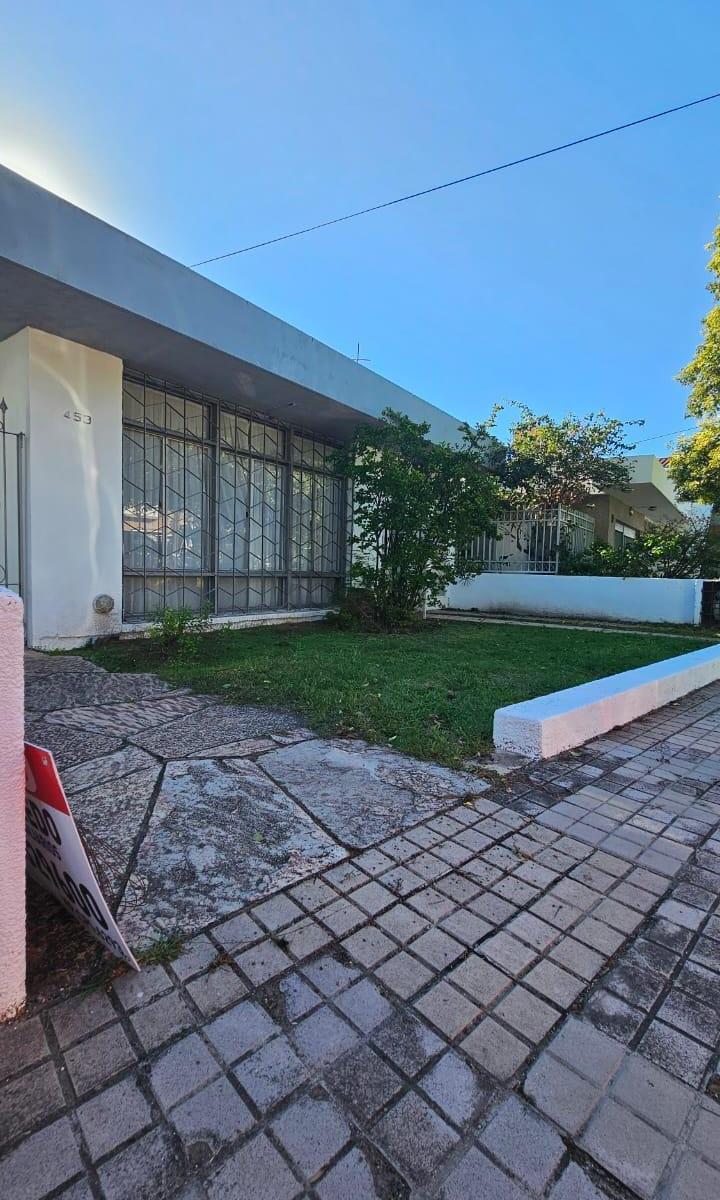 La Casa Que Puede Ser Tuya! Barrio Villa Centenario 5