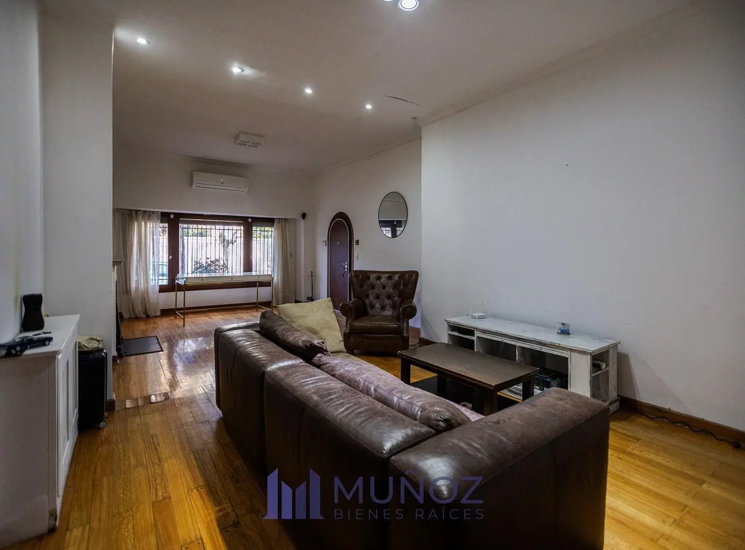 Venta Casa con Pileta y Jardín en Olivos, Vicente López 5