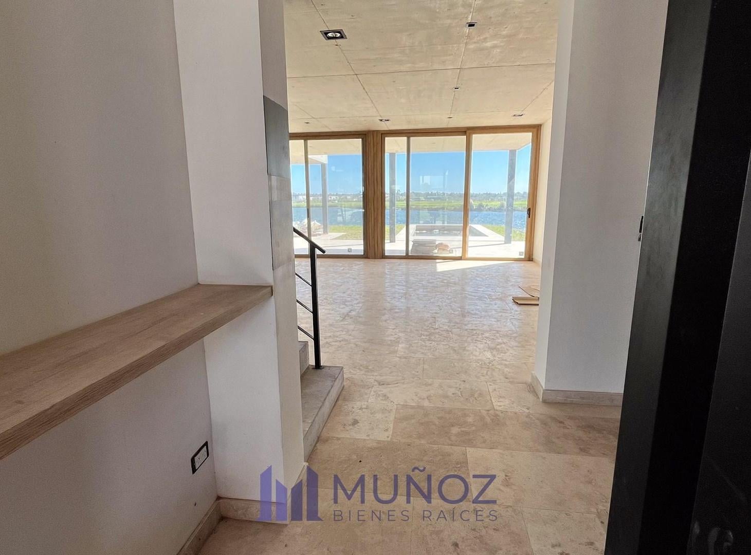 Foto de Casa con Pileta al Lago en Venta en Barrio Costas Puertos del Lago, imagen 5