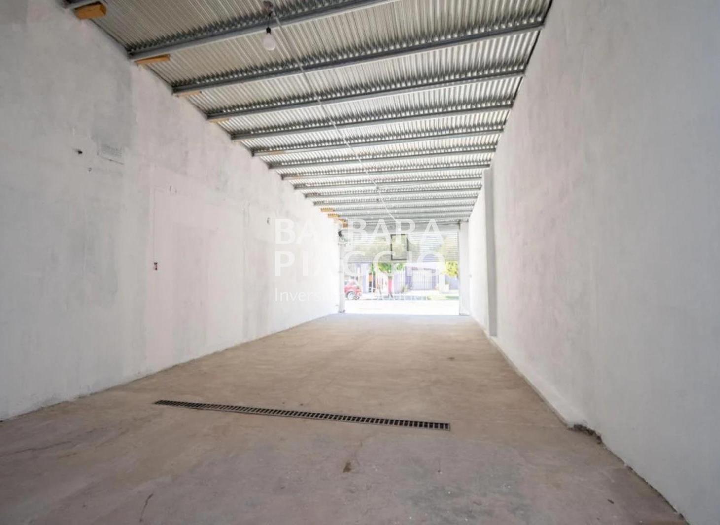 Foto de GALPÓN + DEPARTAMENTO - Llavalle al 4800, imagen 4