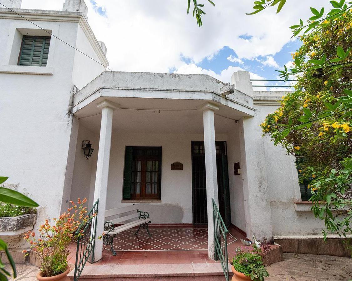 Casa en Unquillo! Terreno de 3228 M²! 5