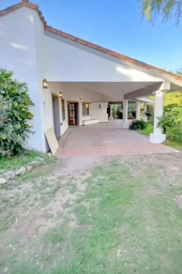 CASA 1 PLANTA 2 DORMITORIOS VILLA ALLENDE BARRIO SAN SALVADOR 4
