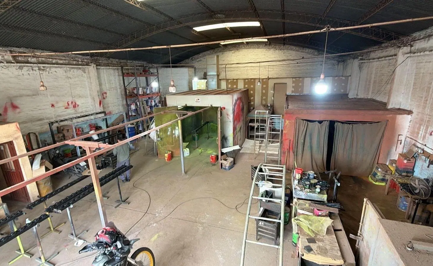 GALPÓN EN VENTA – 284 m² Cubiertos – Remedios de Escalada – Con Escritura e Instalaciones 3