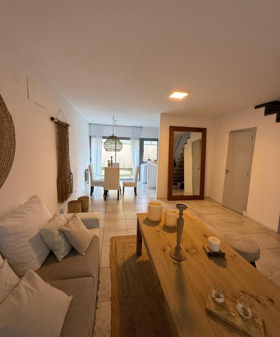 Dúplex 2 dormitorios, Housing cerrado Villa Pehuén. Villa Allende