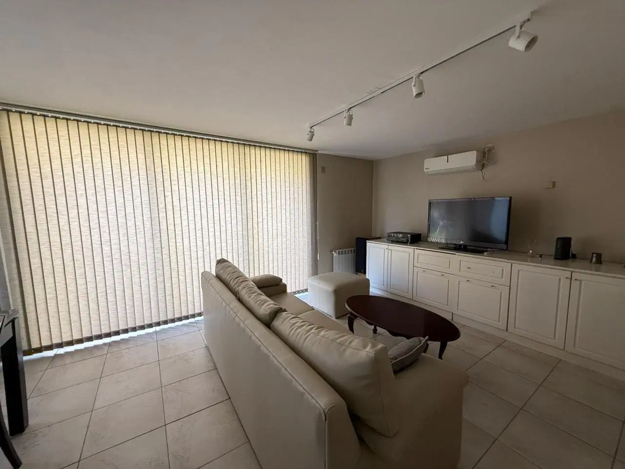 VENTA DÚPLEX 2 PLANTAS EN HOUSING VILLA ALLENDE 1