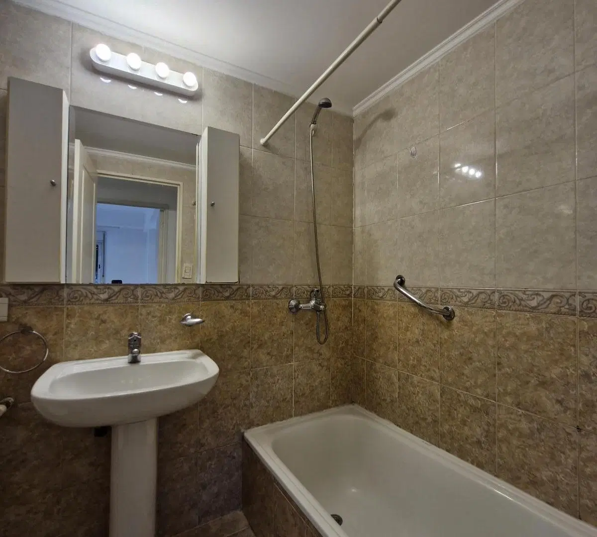 Alquiler Departamento de 2 dormitorios en Parque Milenica 2