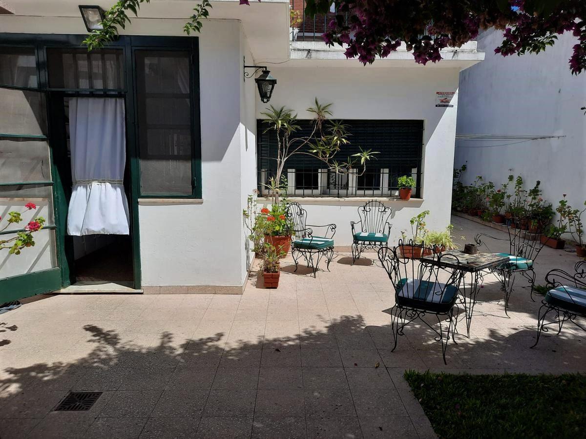 Venta de Casa Sobre Lote Propio en La Plata 2