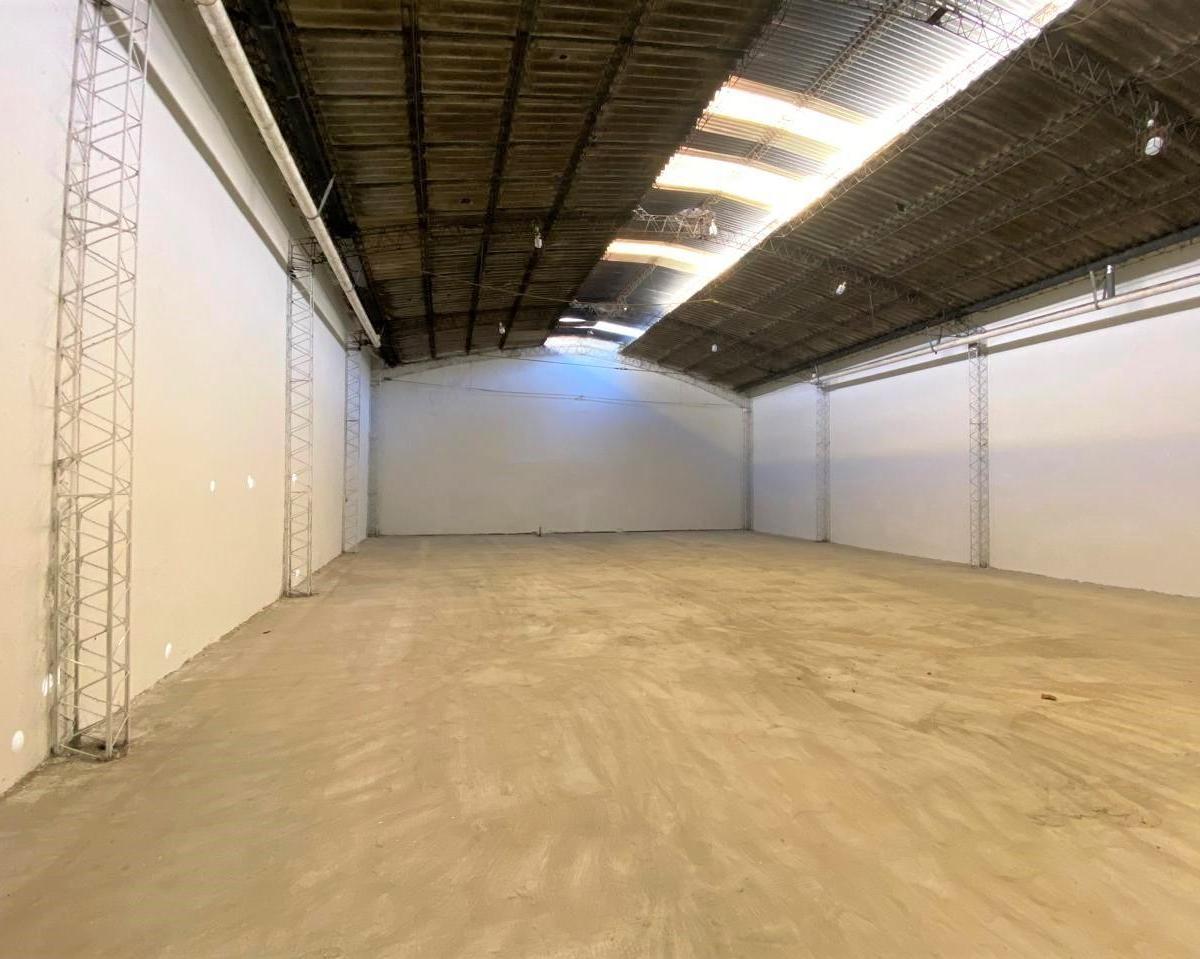 Galpón en Venta en La Plata 3