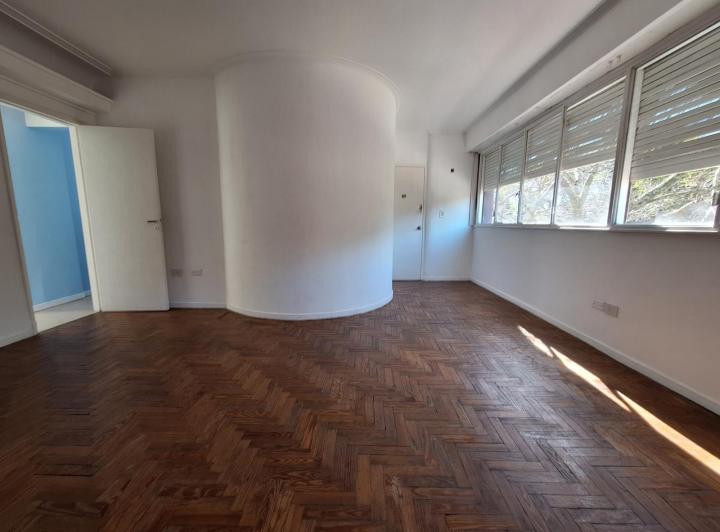 Departamento en alquiler de 3 dormitorios. La Plata 1