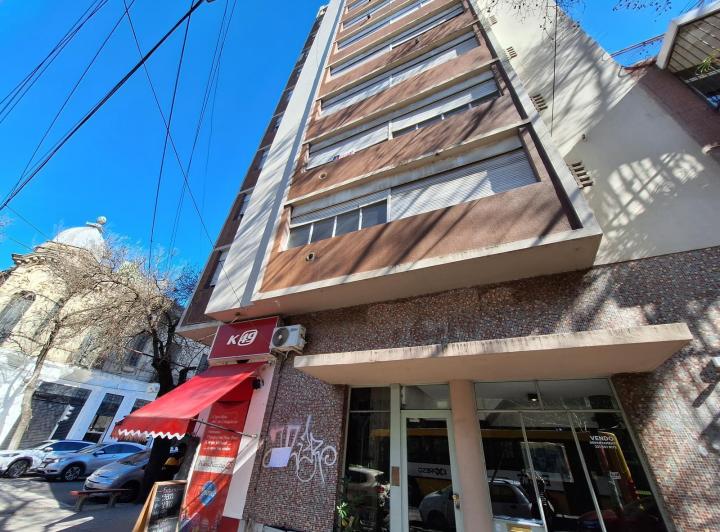 Departamento en alquiler de 3 dormitorios. La Plata 2
