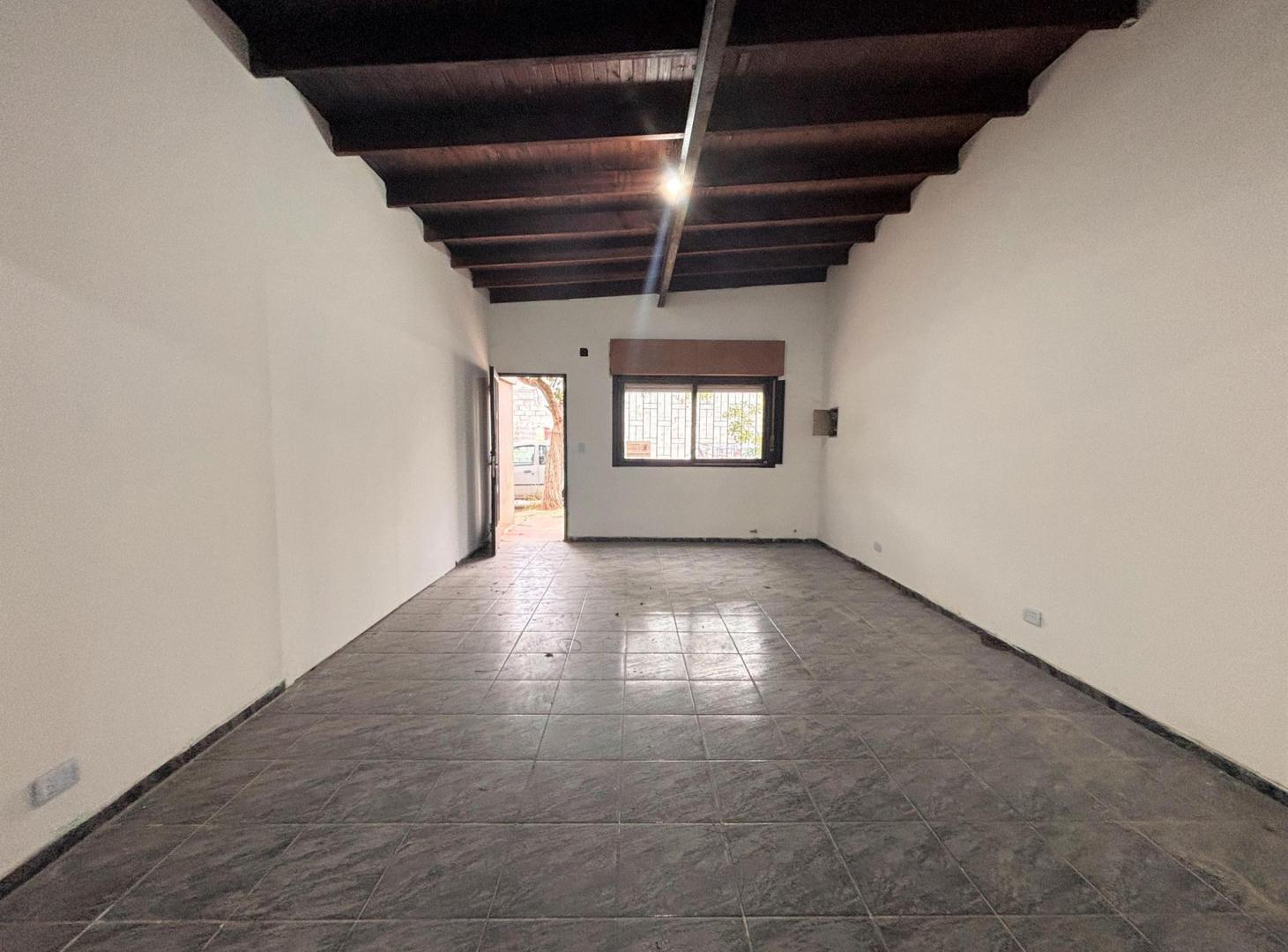 Foto de Casa en alquiler, de 3 dormitorios con patio en La Plata., imagen 5