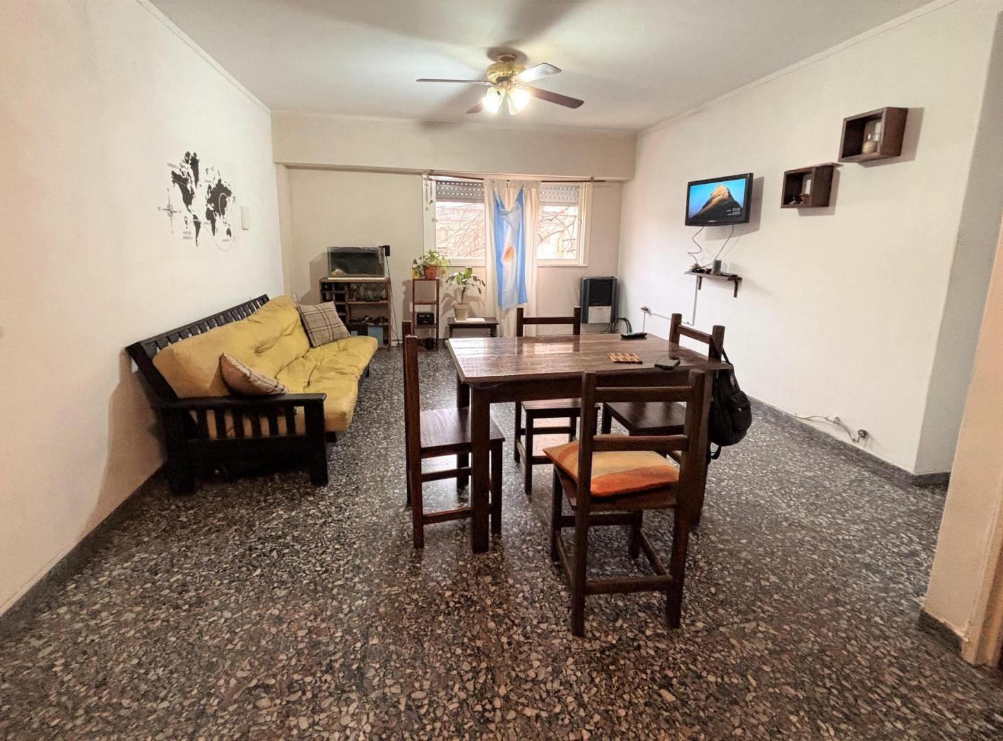 Departamento de dos dormitorios en venta. La Plata