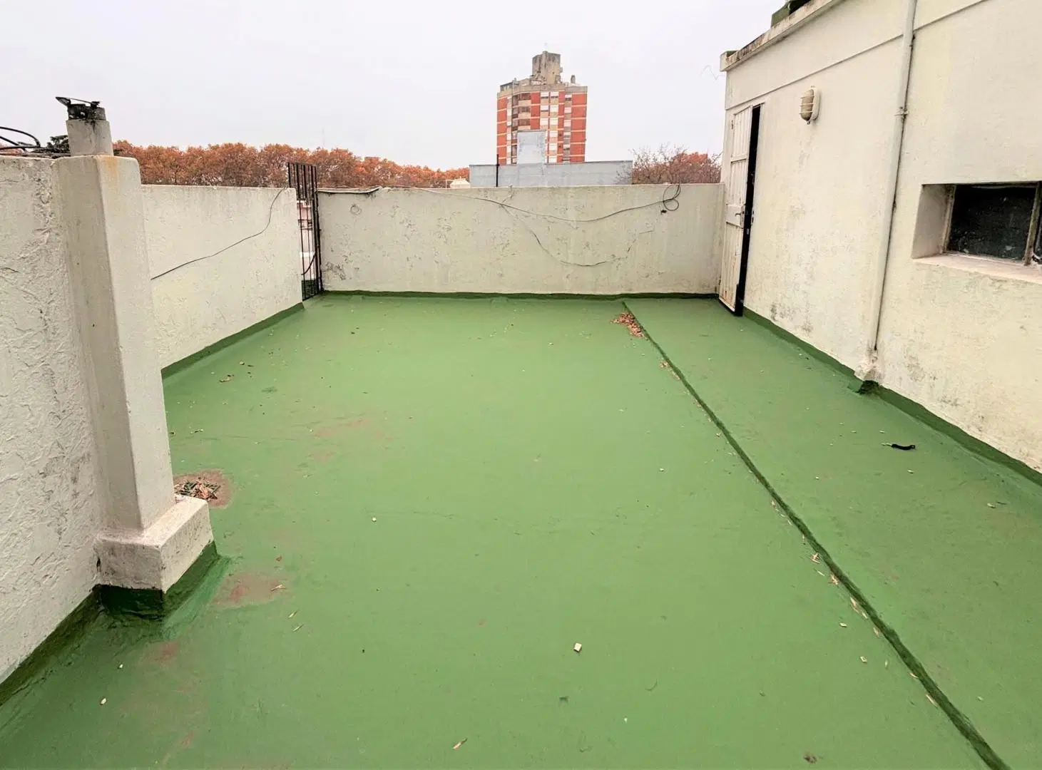 Departamento de dos dormitorios en venta. La Plata 3