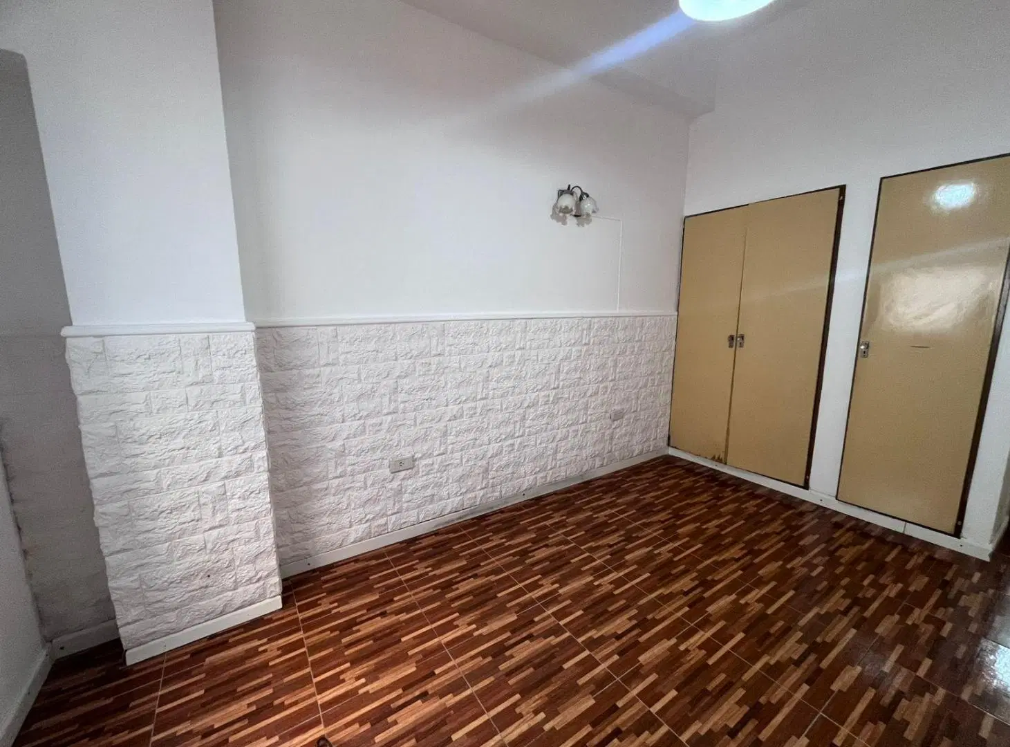 Departamento en alquiler de un dormitorio con patio. La Plata 1