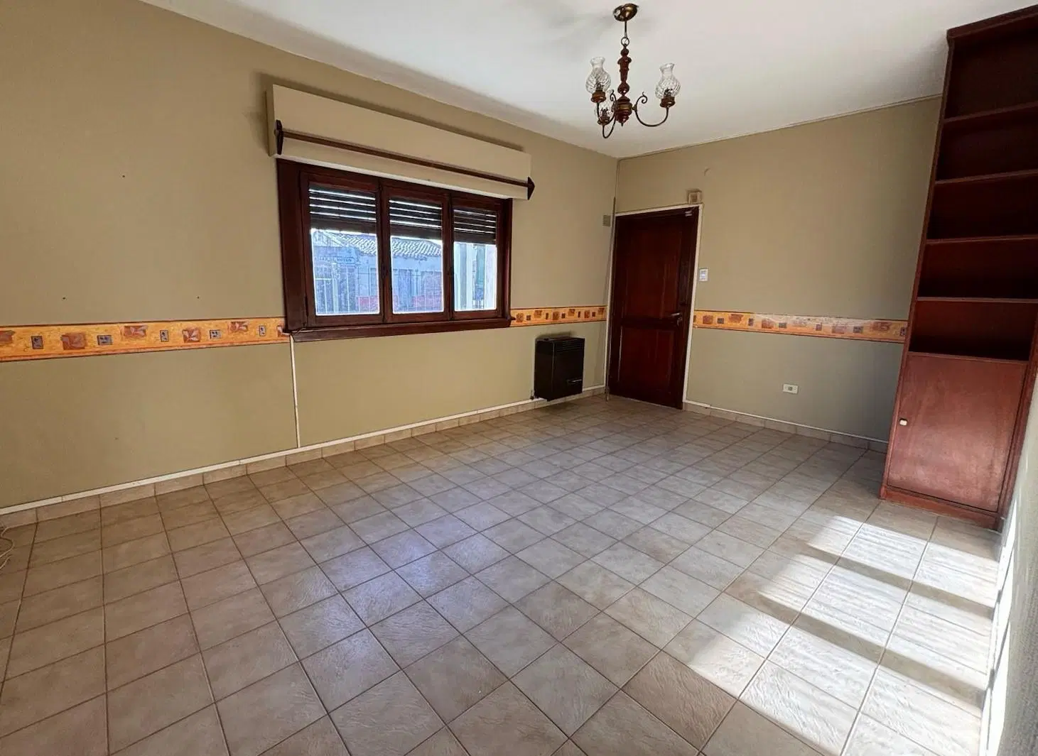 Casa en venta, de 3 dormitorios. La Plata 4