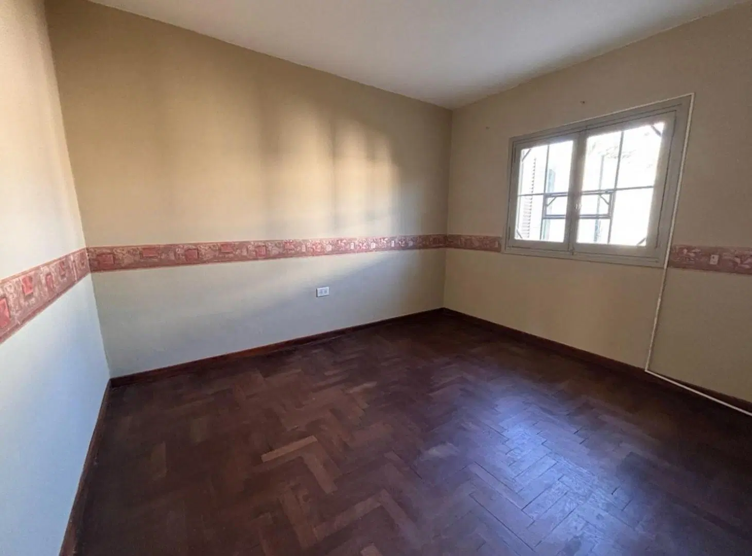 Casa en venta, de 3 dormitorios. La Plata 3