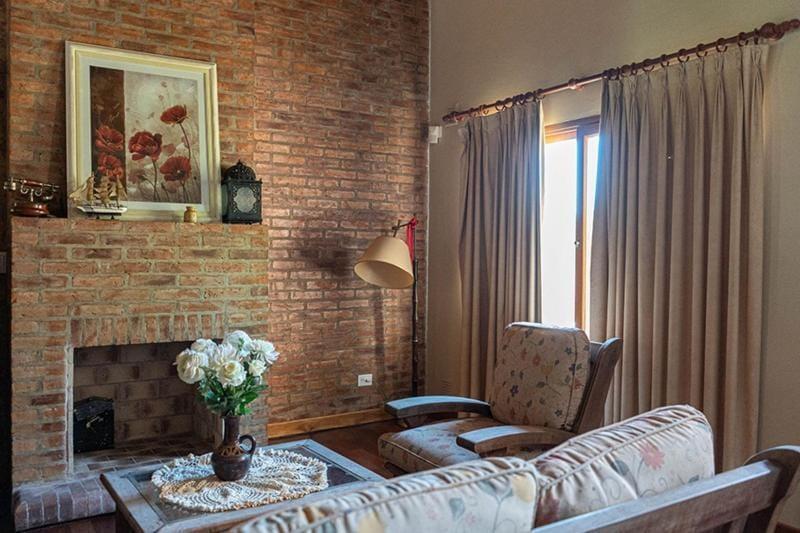 Foto de Casa de 3 dormitorios en venta, con piscina. Gonnet. La Plata, imagen 2