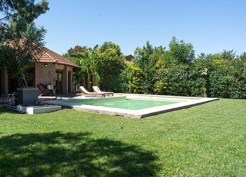Foto de Casa de 3 dormitorios en venta, con piscina. Gonnet. La Plata, imagen 1