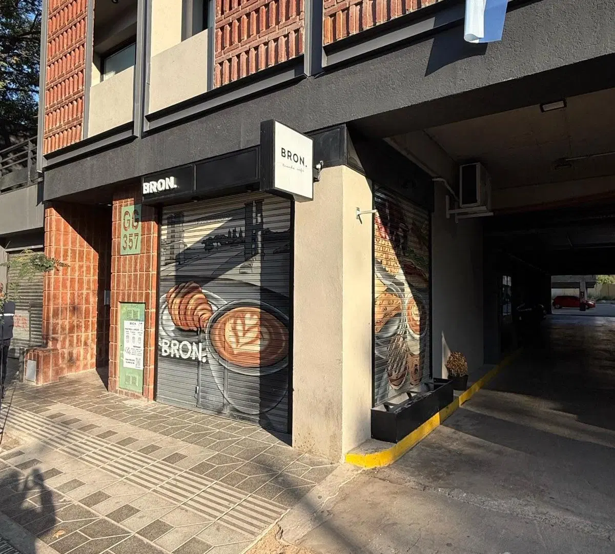 Local a la venta en Güemes importante renta en dólares 3