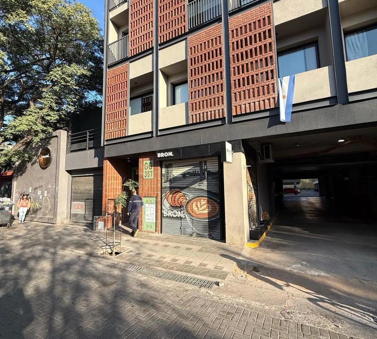 Local a la venta en Güemes importante renta en dólares 1