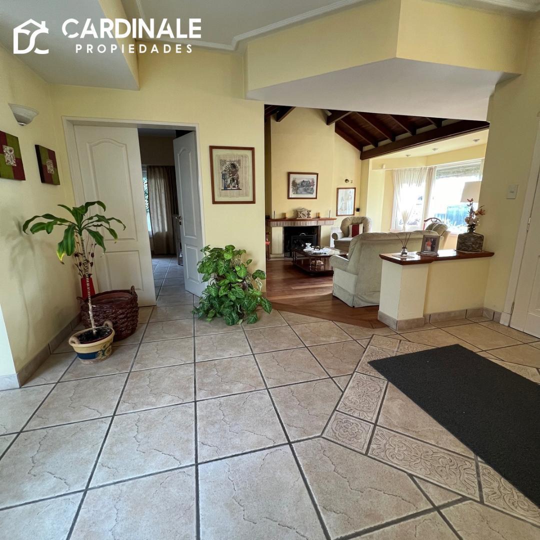 Increíble Casa de 320 m², 4 Dorm. en Barrio El Cerrito, Tandil 5