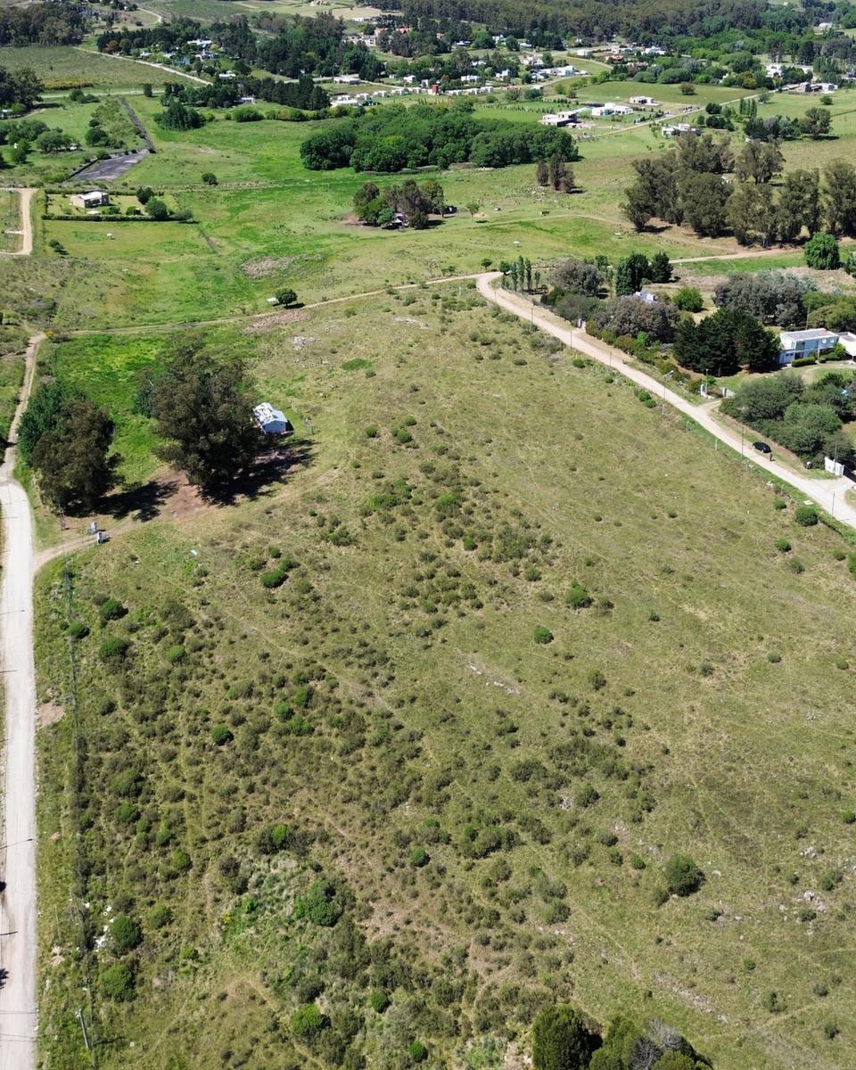 Chacra de 3,7 Has en Las Sierras de Tandil, Muy Cerca del Dique 5