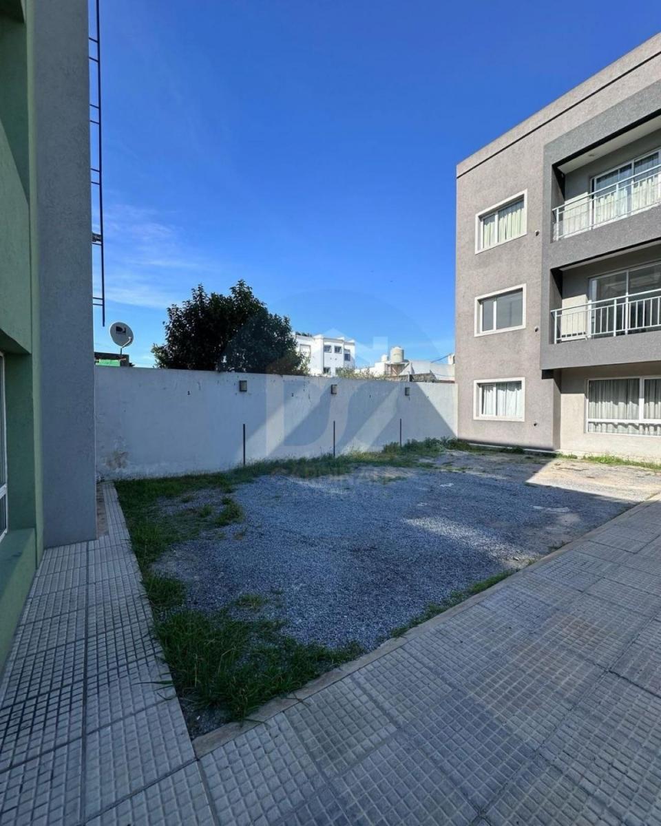 Departamento de 1 Dormitorio en Calle Chacabuco 1500, Tandil 1
