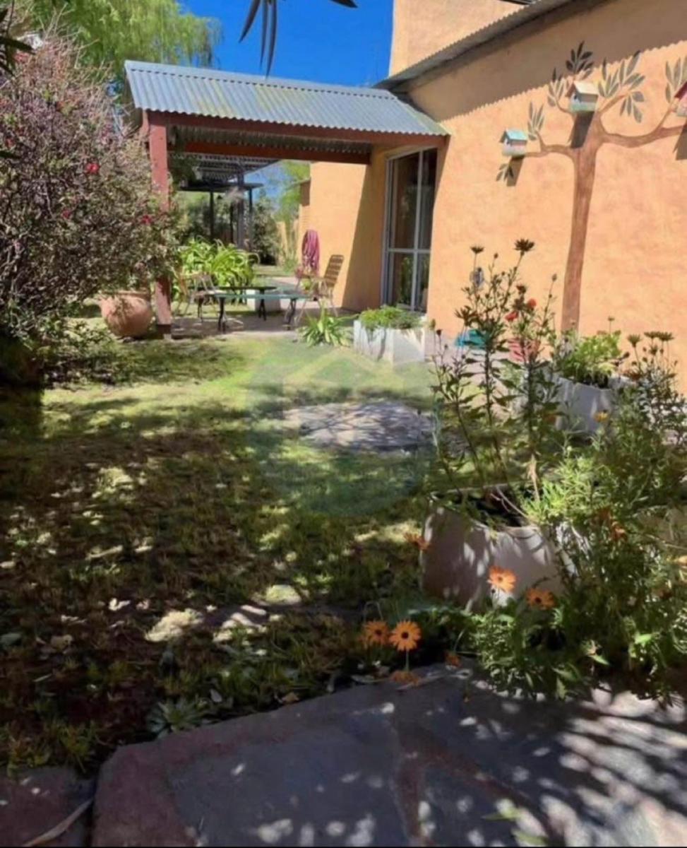 Casa de 2 Dorm. Sobre Calle Vigil 1500, Tandil 5