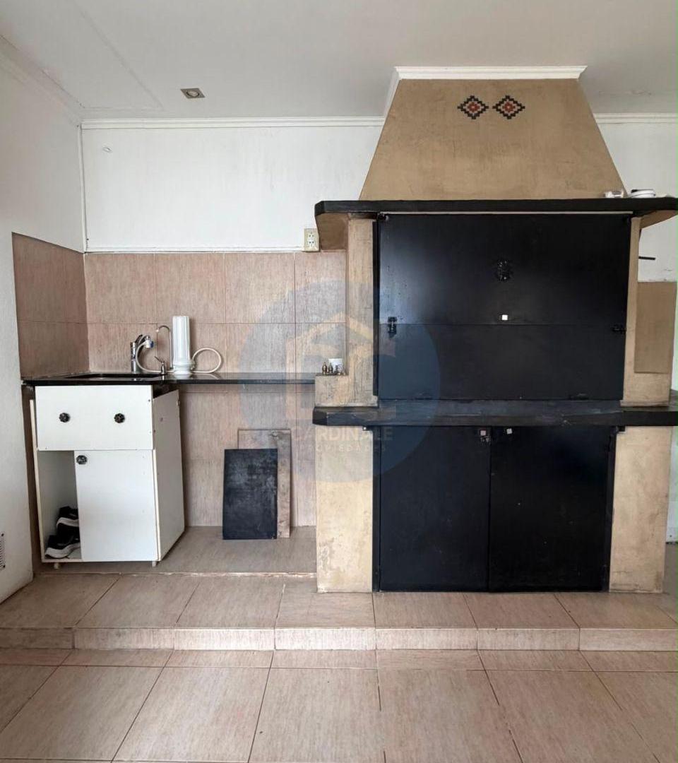 Foto de Casa a la venta de 3 dormitorios, calle 4 de abril 1400., imagen 2