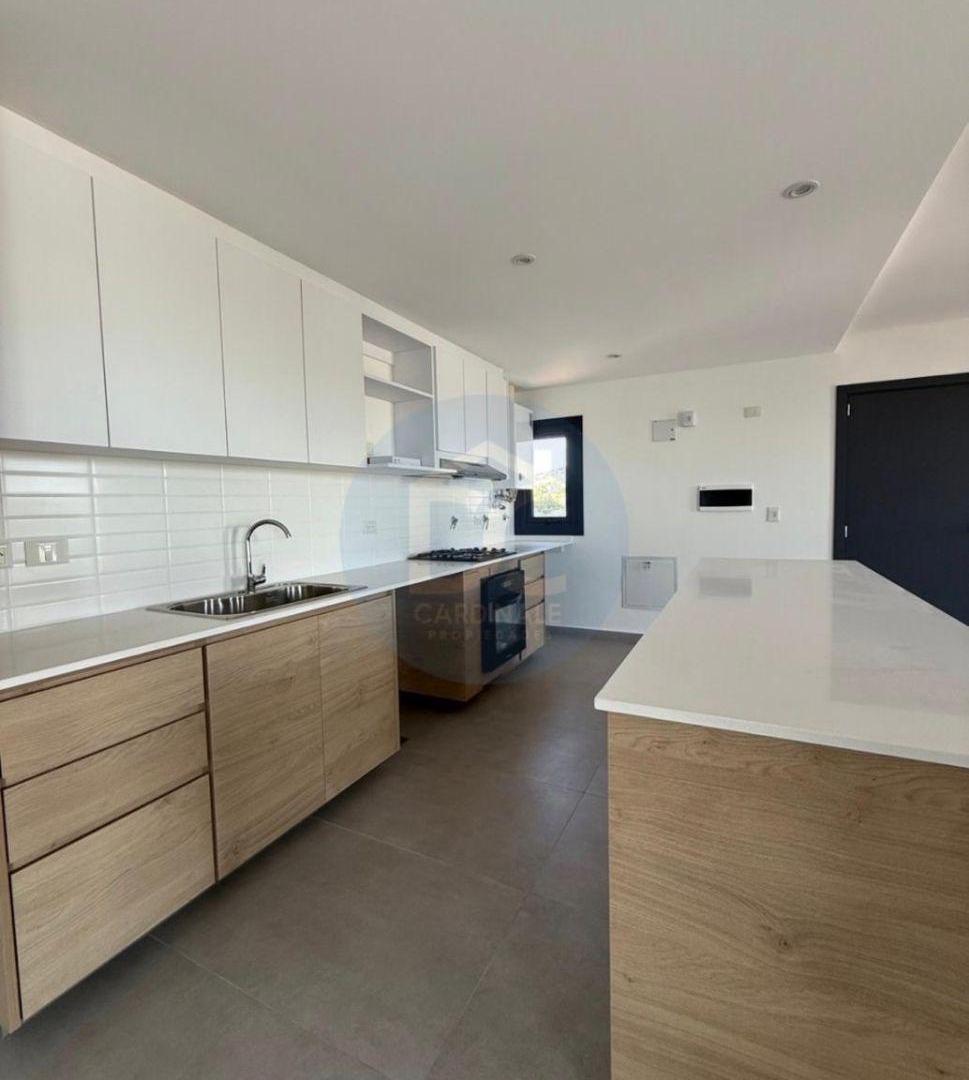 Foto de Excelente departamento de dos dormitorios a la venta en Av. Avelaneda, imagen 4