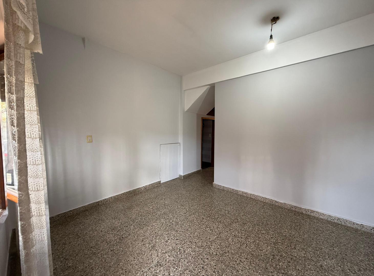 Foto de LOTE 400m2 CON 2 DEPTOS INDEPENDIENTES+GRAN GALPÓN BECCAR, imagen 5
