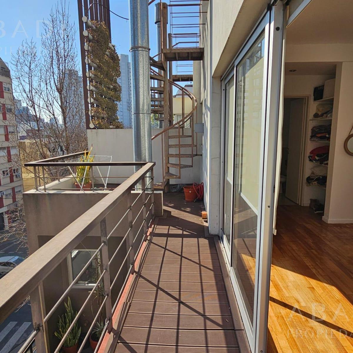 Terraza Propia y Cochera 3