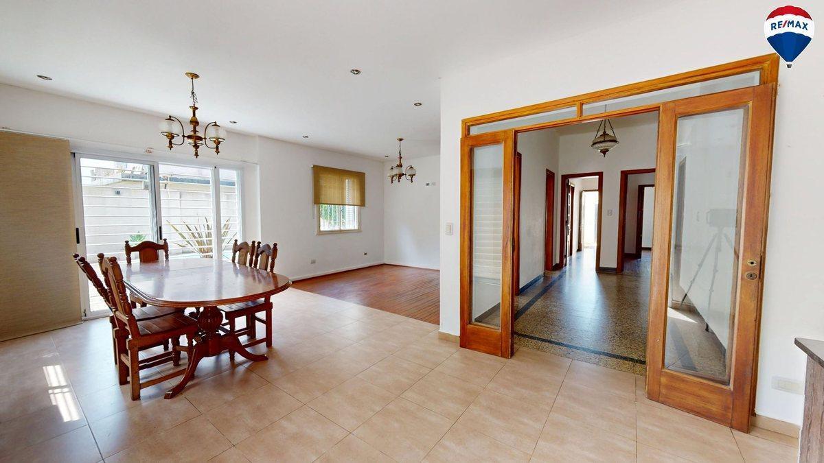 Venta Casa 4amb Parrilla Quincho Berazategui 4