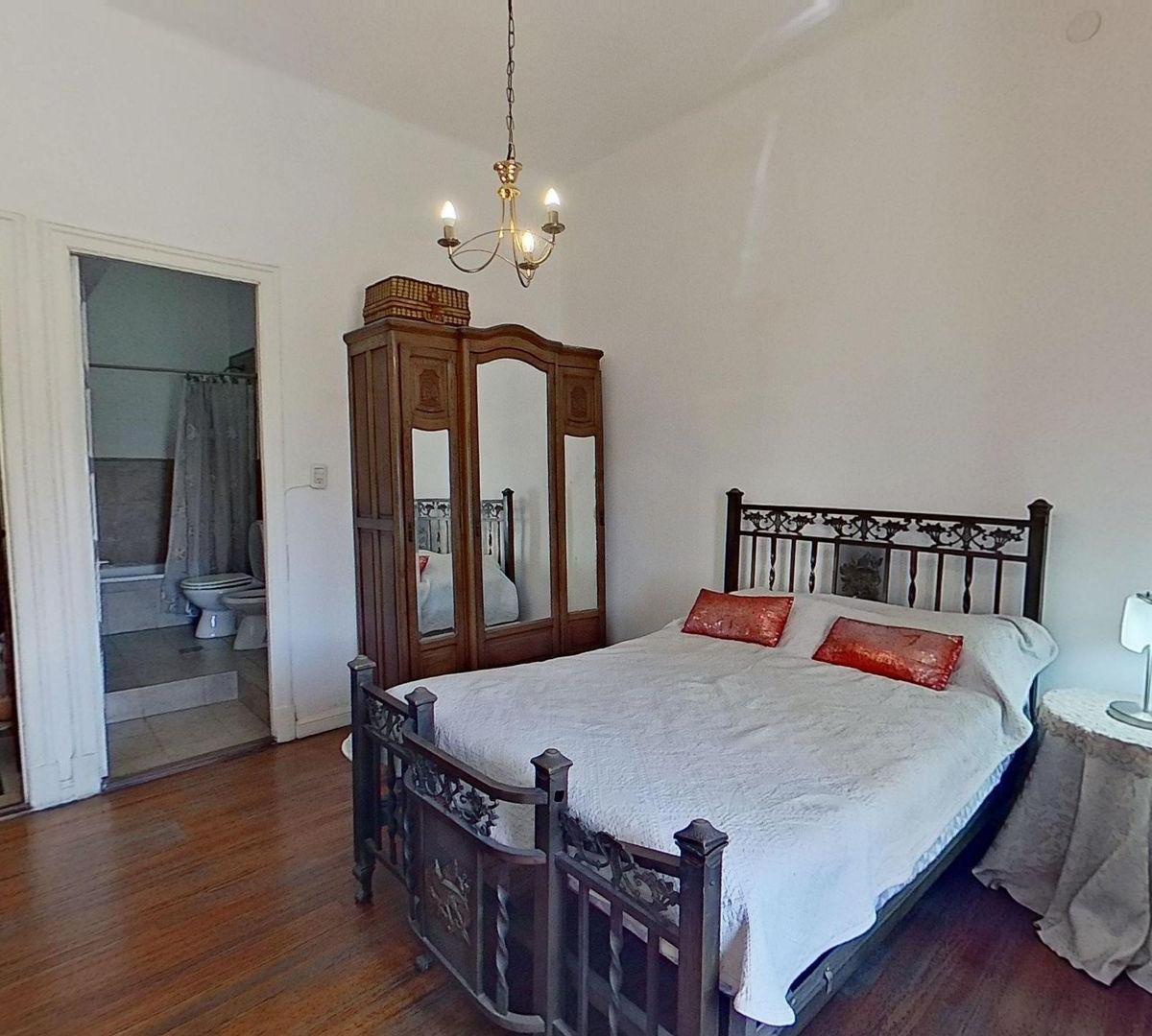 Venta Dpto 4 Amb. con Patio. Avellaneda Centro 4