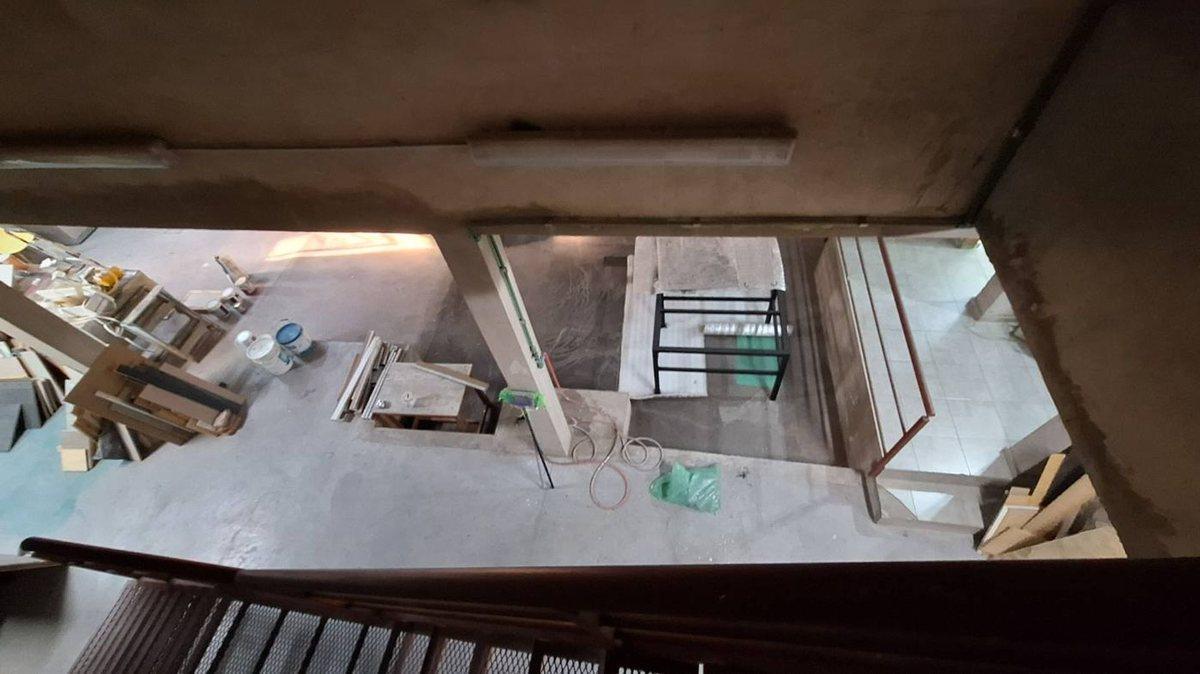Venta Deposito C/oficina, Baño y Cocina en Avelland 5