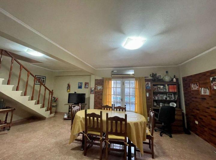 VENTA CASA 4 AMB VARELA- COCHERA Y PATIO 1