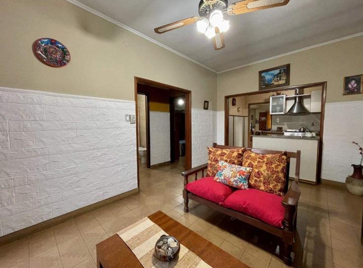 VENTA CASA 4 AMB VARELA- COCHERA Y PATIO 2