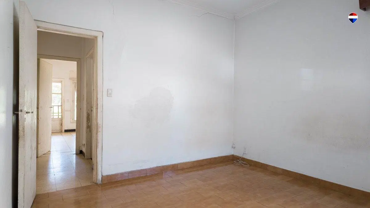 VENTA CHALET 3 AMB - DESARROLLO O REFACCIÓN BERNAL 2