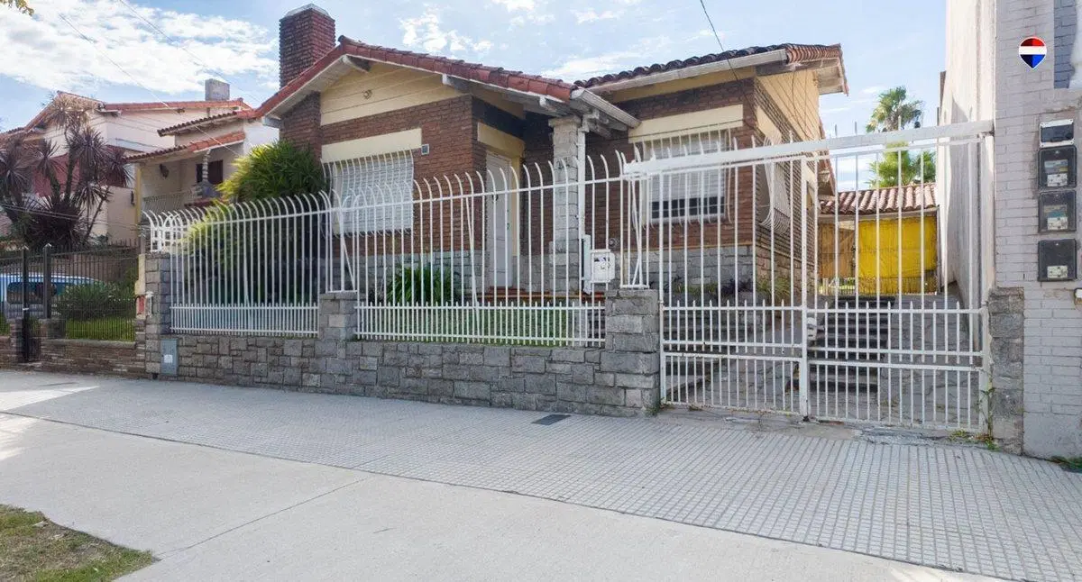 VENTA CHALET 3 AMB - DESARROLLO O REFACCIÓN BERNAL 5